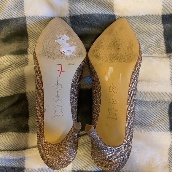 Jessica Simpson Glitter Pumps - Picture 6 of 8